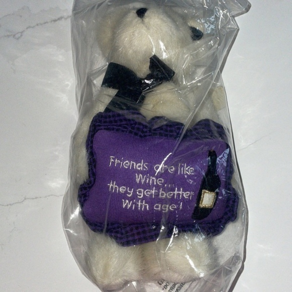 Boyds Bears Head Bean Bear NWT Friends are like wine‎ they get better with age